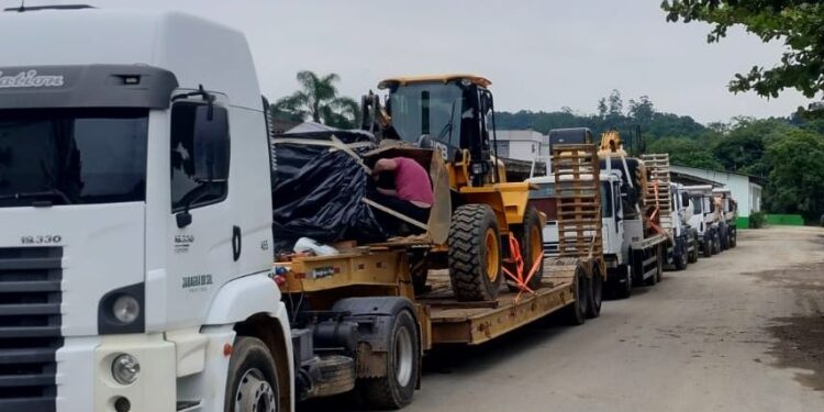 Máquinas, equipamentos e donativos de Jaraguá do Sul seguem para Roca Sales