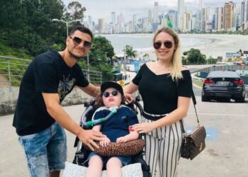 Pais condenados por se apropriarem de dinheiro da campanha AME Jonatas são presos em SC