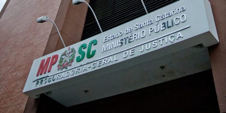 Autores de homicídio são condenados pelo Tribunal do Júri a penas de até 25 anos de prisão em Criciúma