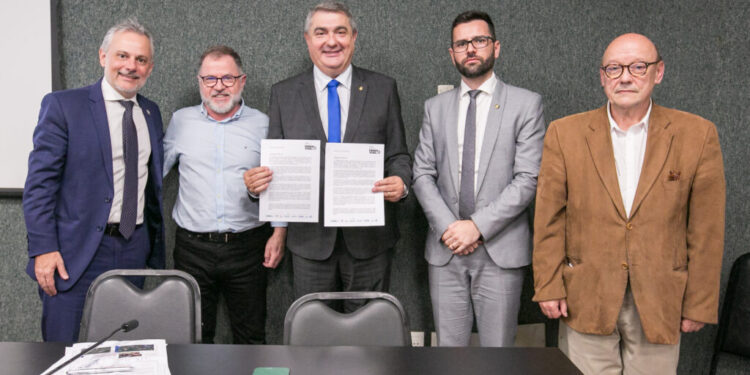 Modal ferroviário é tema de debate na Assembleia Legislativa de Santa Catarina