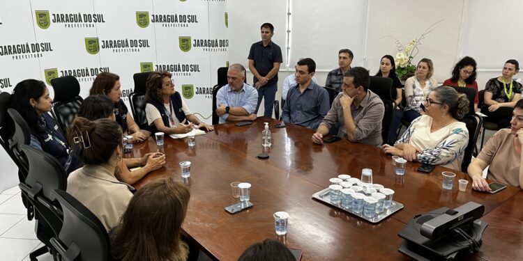 Técnicos do Ministério da Saúde cumprem agenda em Jaraguá do Sul