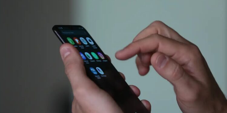 Celular Seguro recebe 57,8 mil alertas de bloqueio em 6 meses