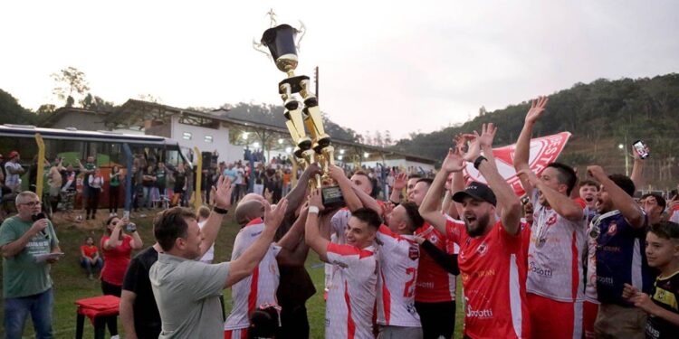 Estrella é campeão inédito do Varzeano de Jaraguá do Sul
