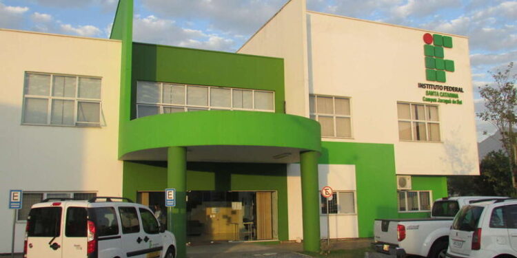 Conselho Superior do IFSC aprova retomada do Calendário Acadêmico Unificado