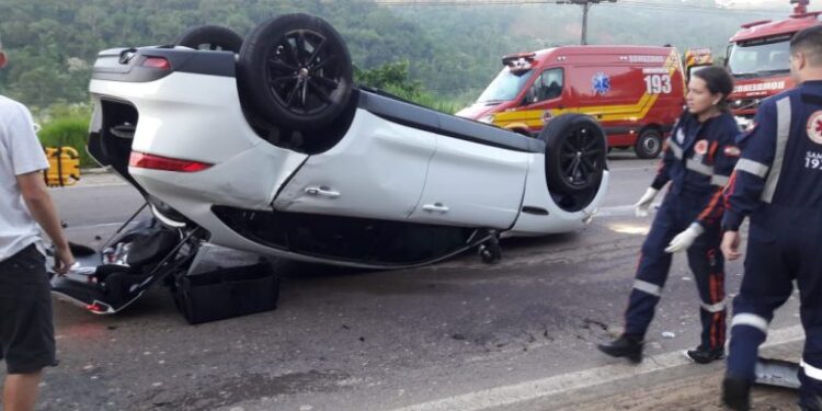 Motorista do Jaguar é condenado a 8 anos de prisão por morte de jovens em acidente na BR-470