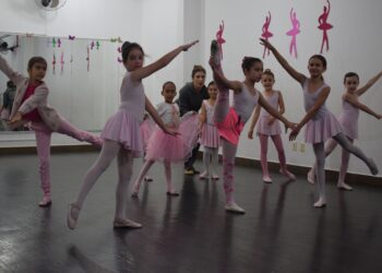 “Dança Guaramirim” marca abertura das comemorações do aniversário de 75 anos do município