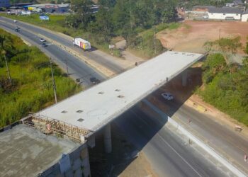 FIESC alerta para defeitos na pista da BR 470; prazo de conclusão preocupa